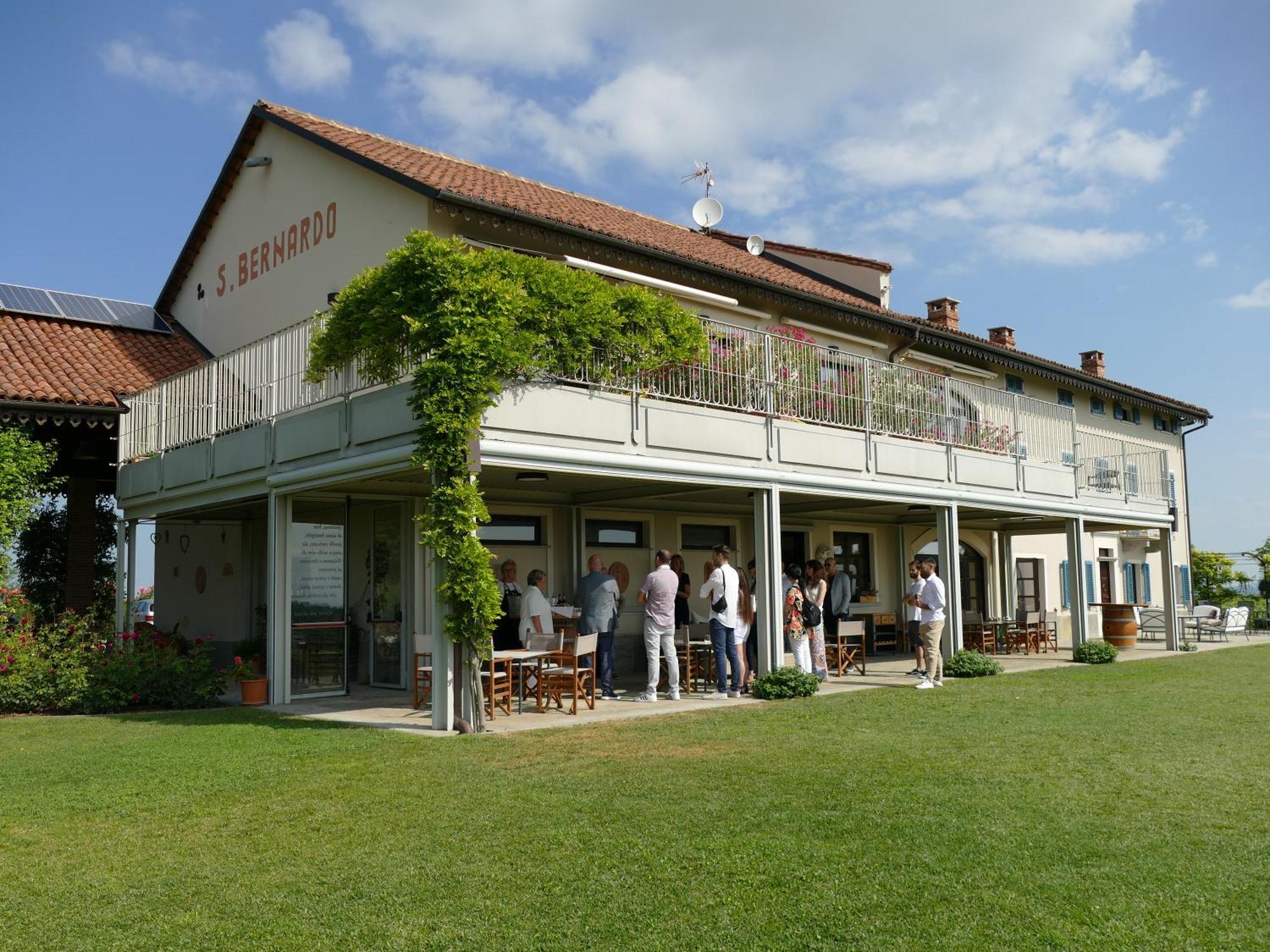 Braida Wine Resort Rocchetta Tanaro Esterno foto